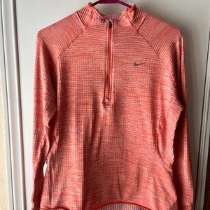 Nike 1/2 Zip Top